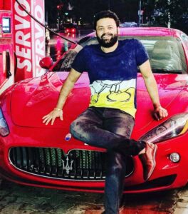 Vikram Singh Gandhi ( Ranbir roy)